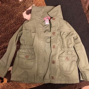 Carters jacket, army green size 4t. Great condition and rarely worn